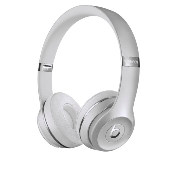 Beats Solo 3 - Picture 2 of 3